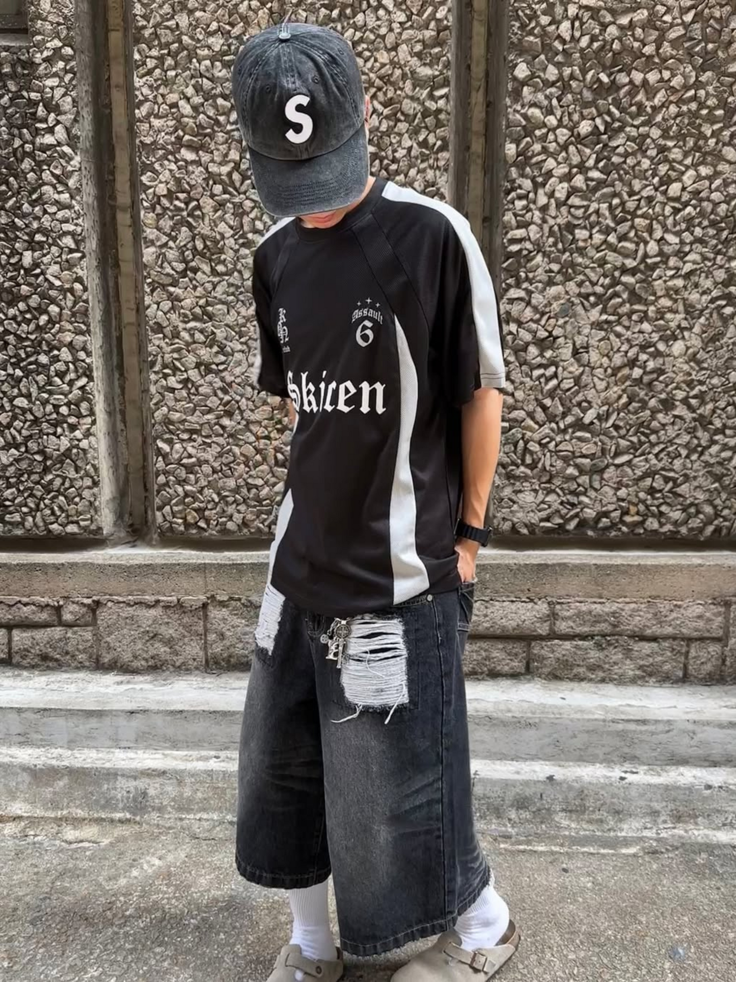 Urban Script Tee